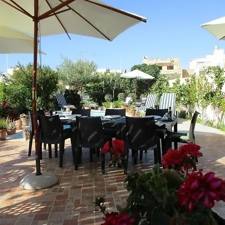 Bed & Breakfast The Rigiana Kerċem